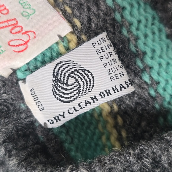 Golf And Green | Wool Cardigan Sweater - Picture 8 of 10